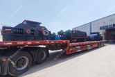 1200*1200雙齒輥破碎機，兩臺900*900軌道移動雙齒輥破碎機發往云南